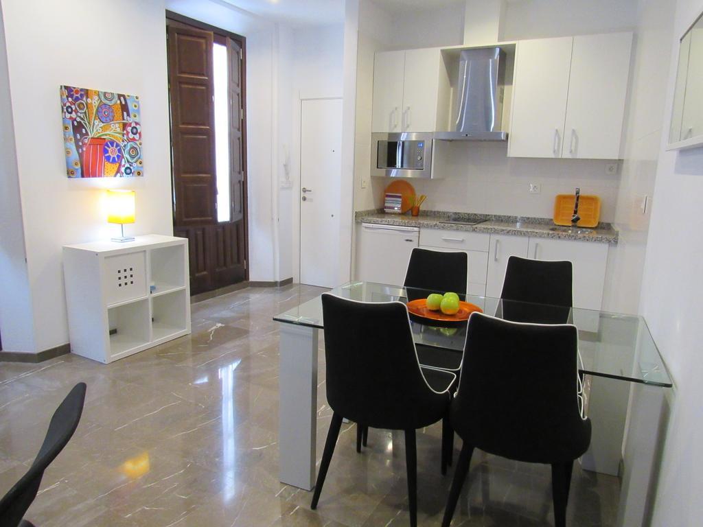 Apartamentos Iliberis Granada Rum bild