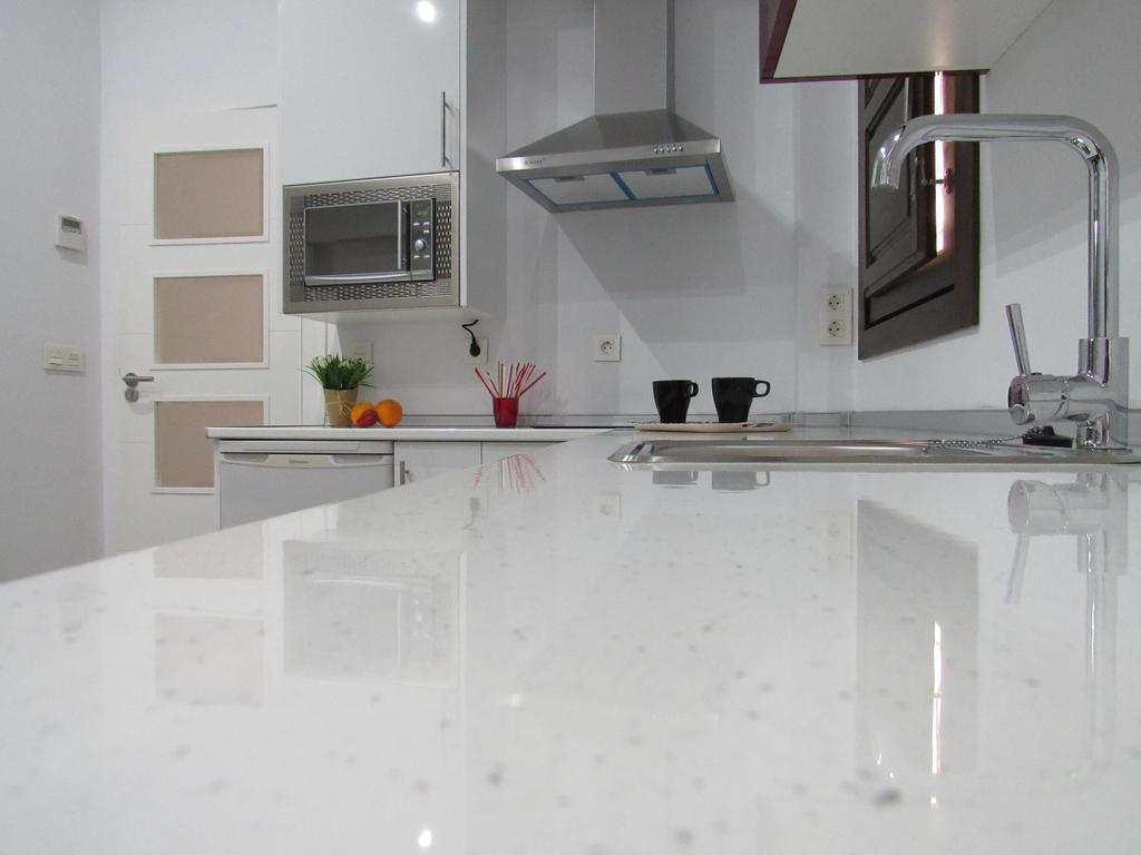 Apartamentos Iliberis Granada Rum bild